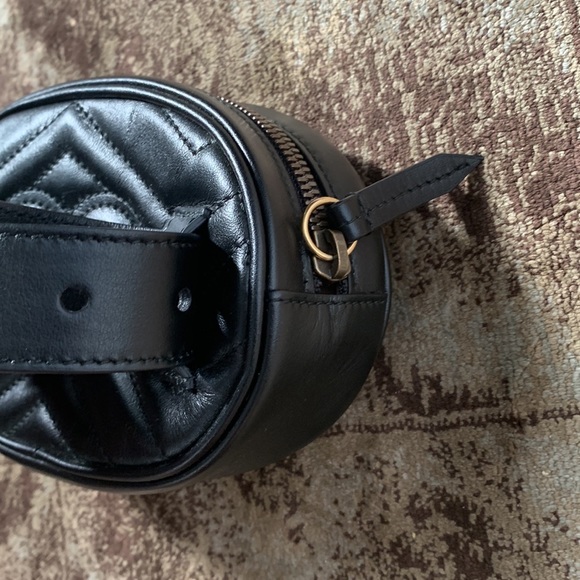 Gucci Belt Bag like new!! - Picture 10 of 15